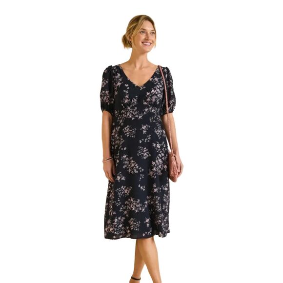 Velvet by Graham & Spencer Dresses & Skirts - NWT Velvet Graham & Spencer India Printed Black Floral Dress Women’s Large Lined